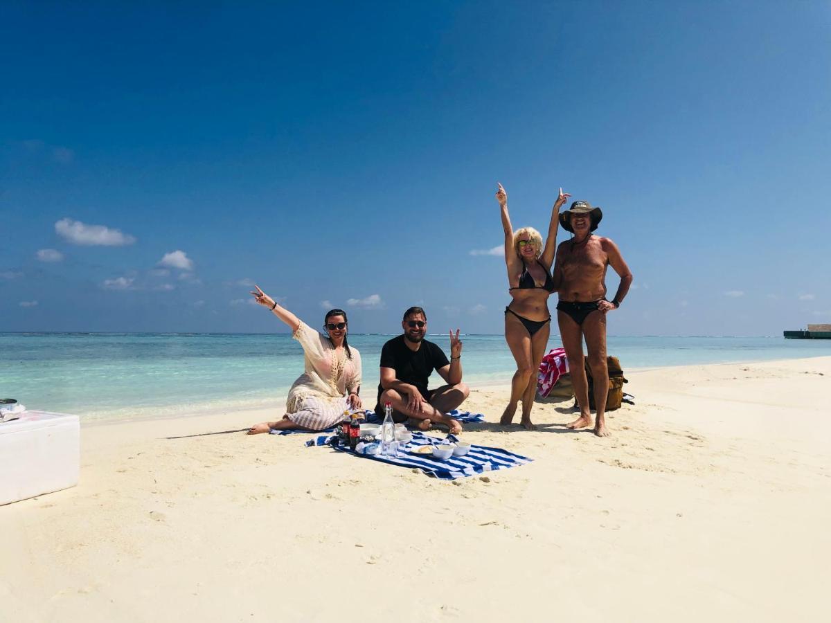 White Tern Maldives Hotel Maamigili Kültér fotó