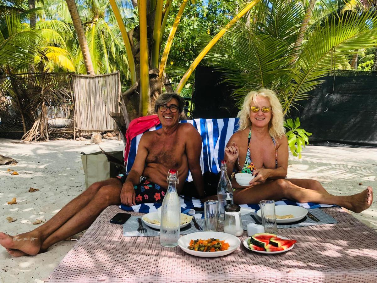 White Tern Maldives Hotel Maamigili Kültér fotó