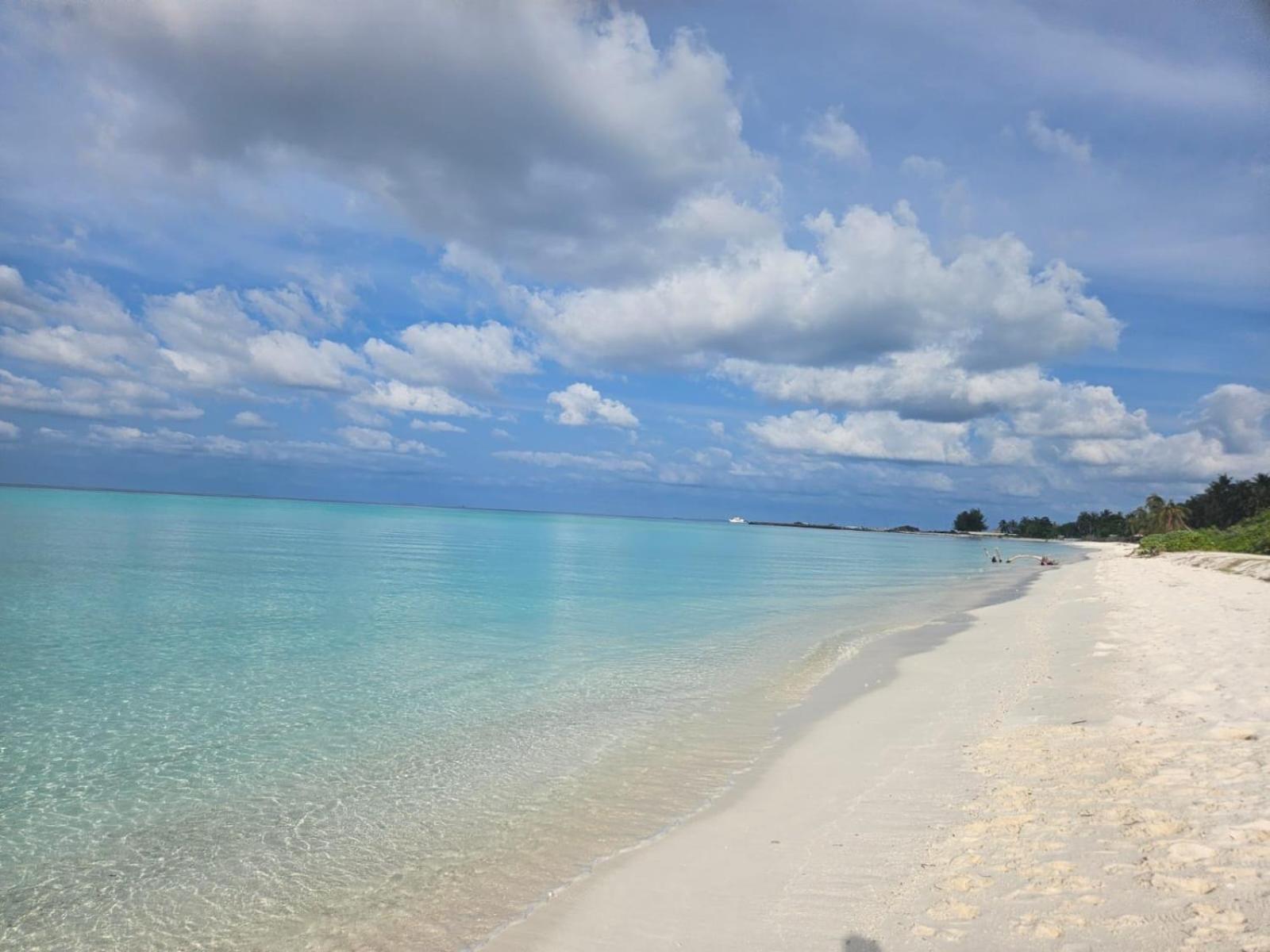 White Tern Maldives Hotel Maamigili Kültér fotó